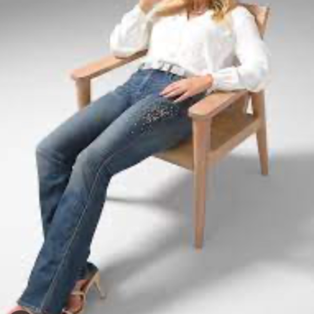 WHBM HR Embellished Skinny Flare Jeans  Medium wash sz 2s - Picture 6 of 7